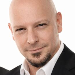 Dennis Blaschke - Cluster Manager